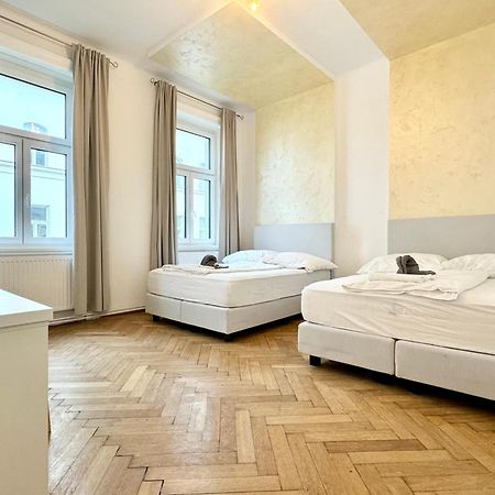 Luxury Apartment At Famous Vienna Kutschkermarkt Viena Exterior foto