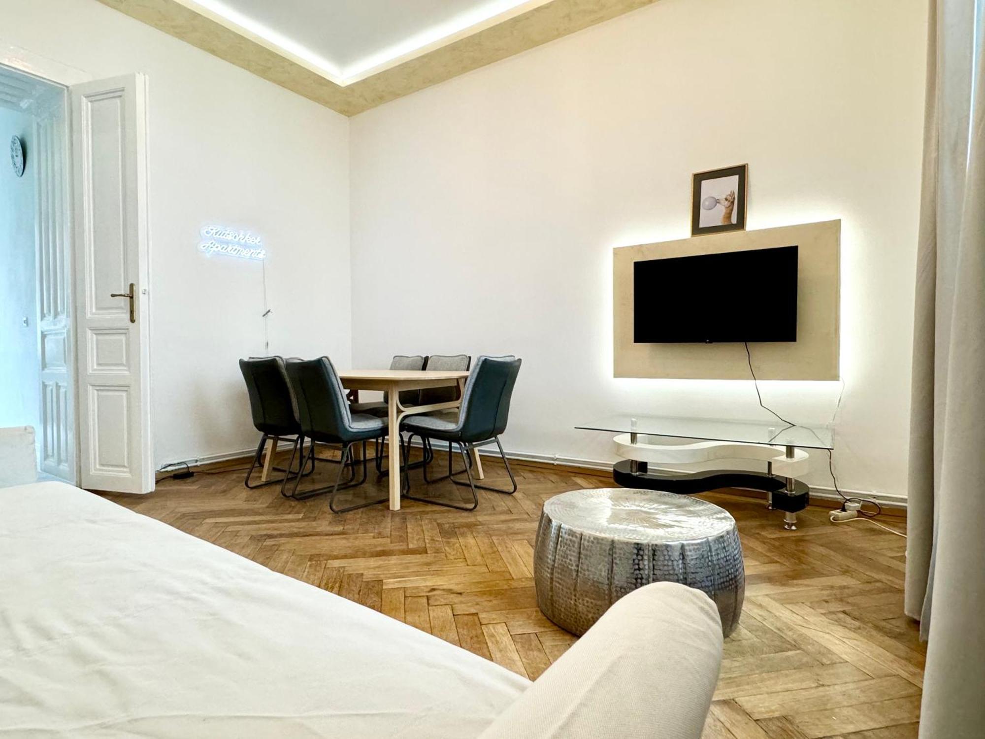 Luxury Apartment At Famous Vienna Kutschkermarkt Viena Exterior foto