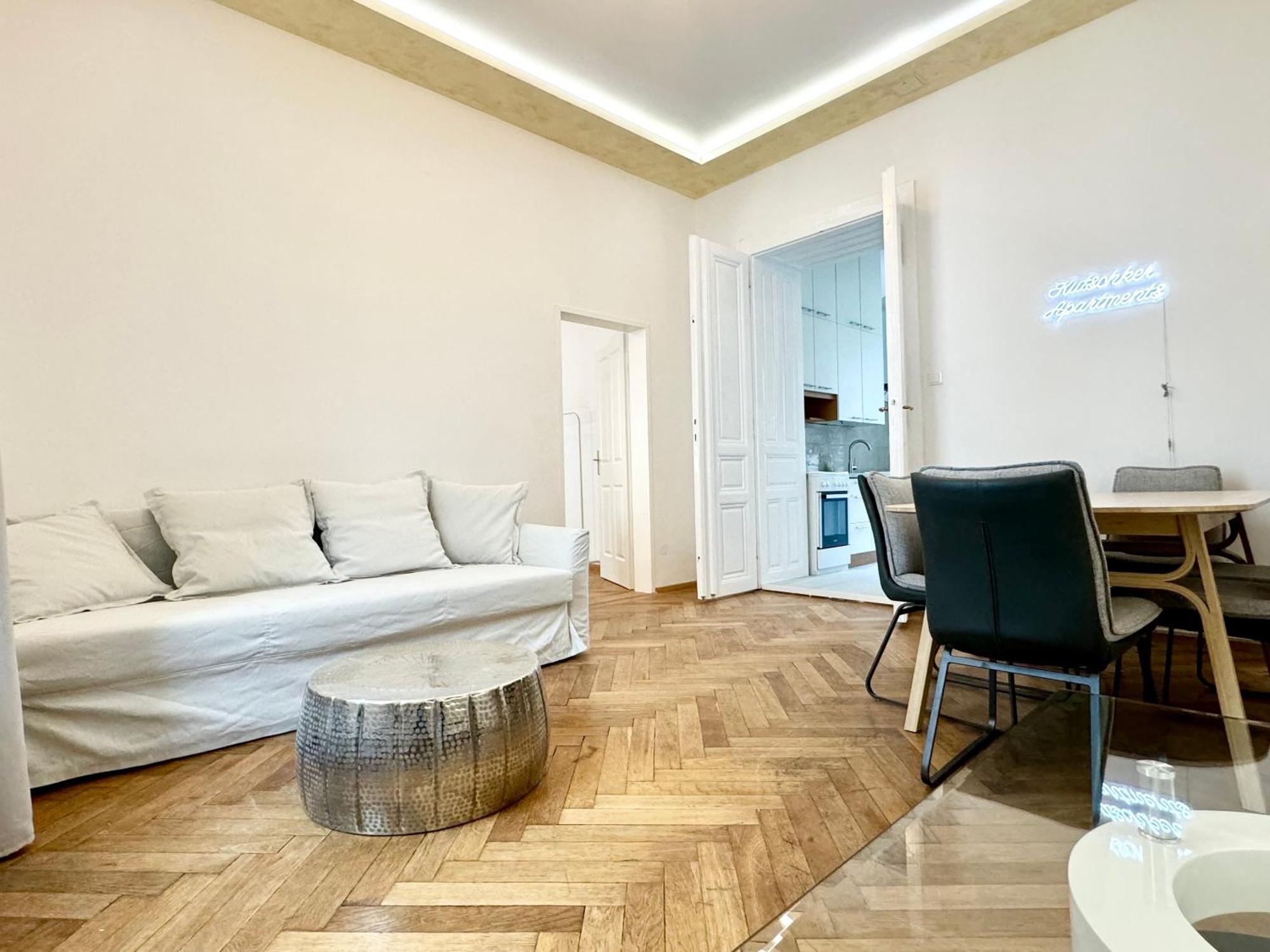 Luxury Apartment At Famous Vienna Kutschkermarkt Viena Exterior foto