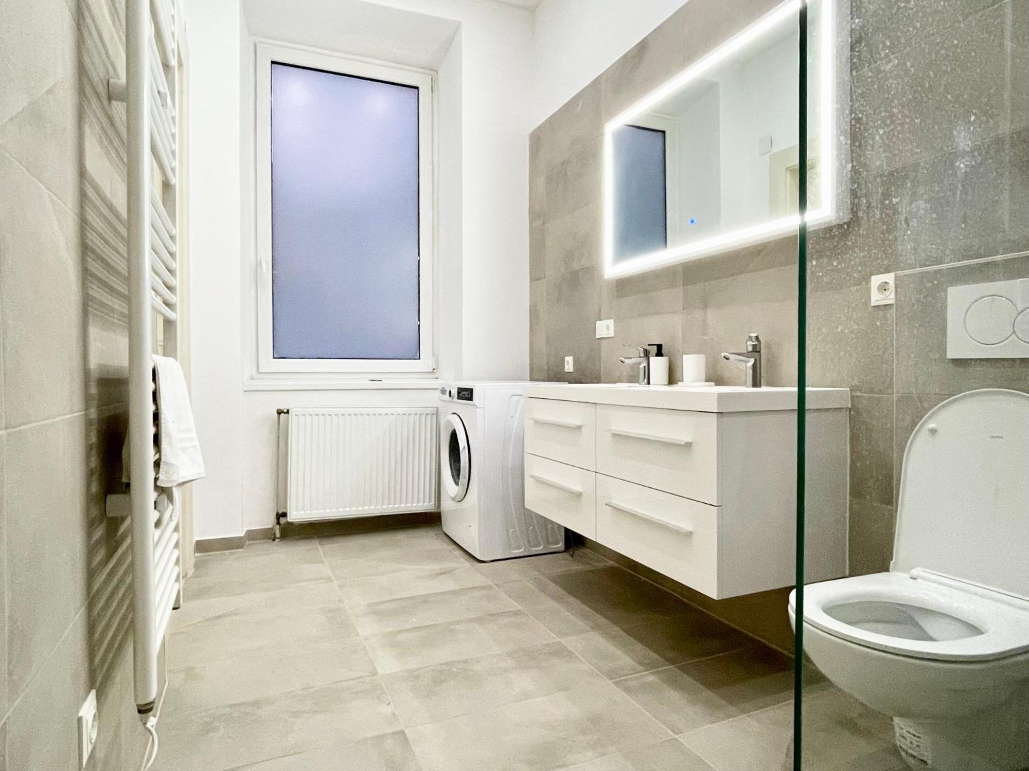 Luxury Apartment At Famous Vienna Kutschkermarkt Viena Exterior foto