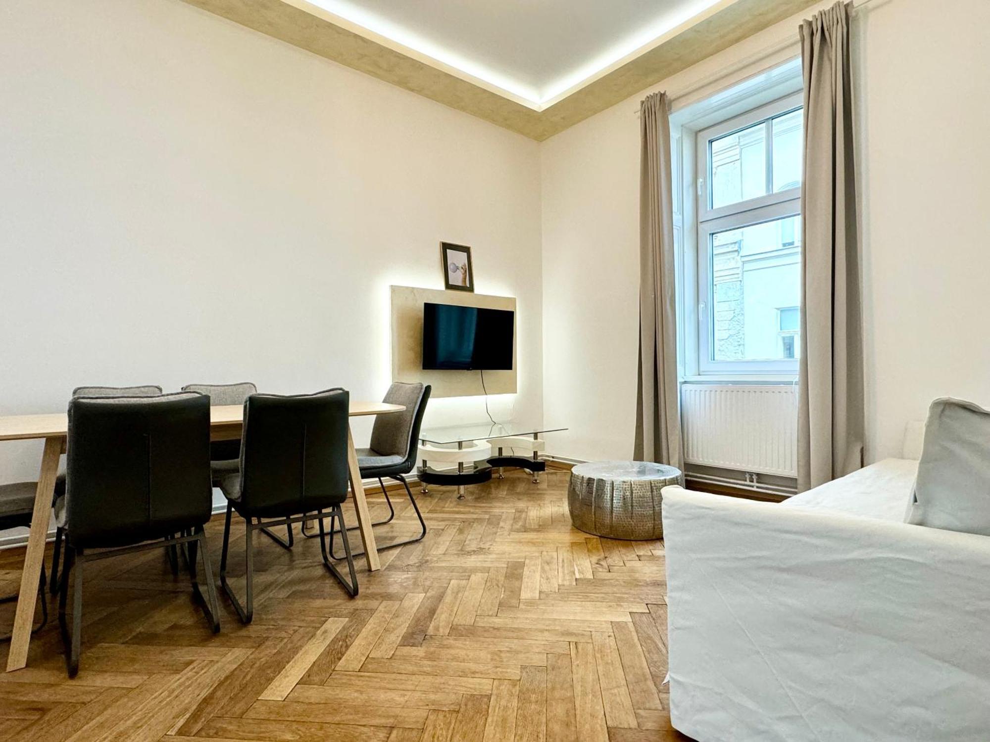 Luxury Apartment At Famous Vienna Kutschkermarkt Viena Exterior foto